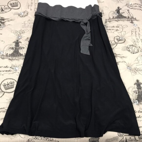 Lauren Ralph Lauren Paneled Jersey Fit-&-Flare Dress - Picture 9 of 11